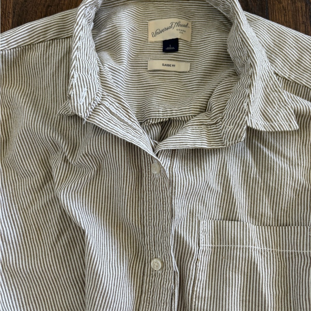 Women’s button down - Picture 3 of 3